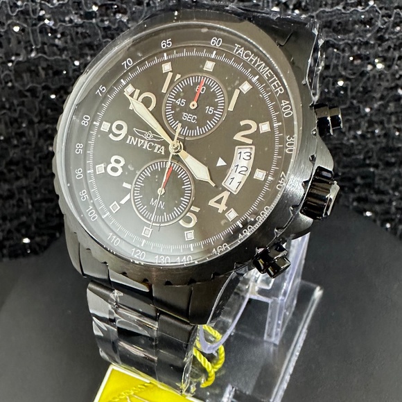 Men's (NWT) Invicta Chronograph Watch with all the Bells and Whistles - Picture 3 of 6